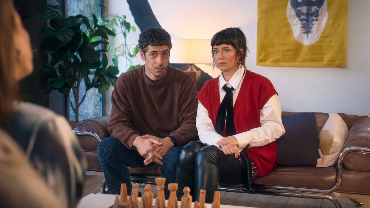 Envidiosa termina en Netflix con el diván, no con el altar