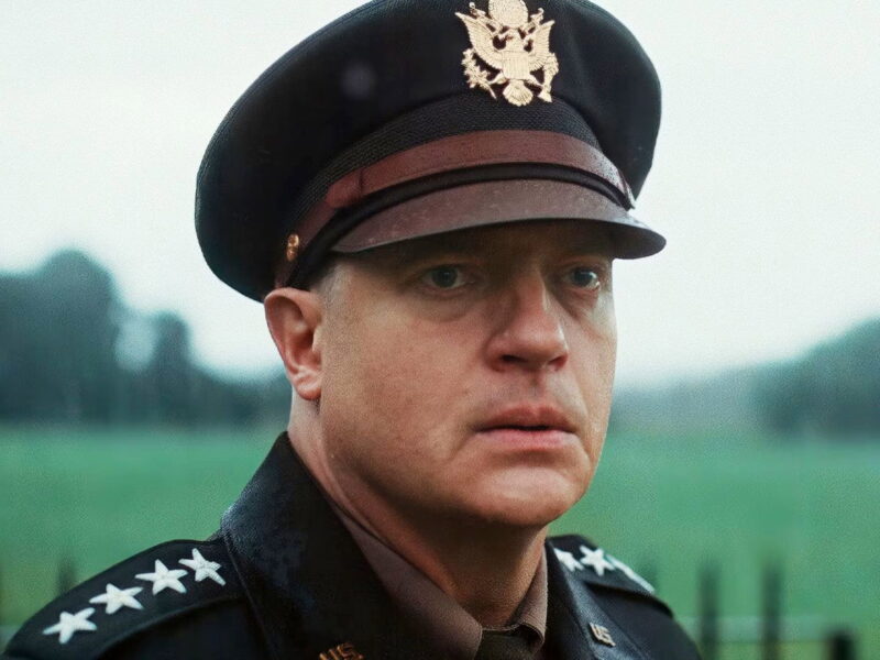 Andrew Scott citește cerul, iar Brendan Fraser duce războiul în Pressure, de Maras