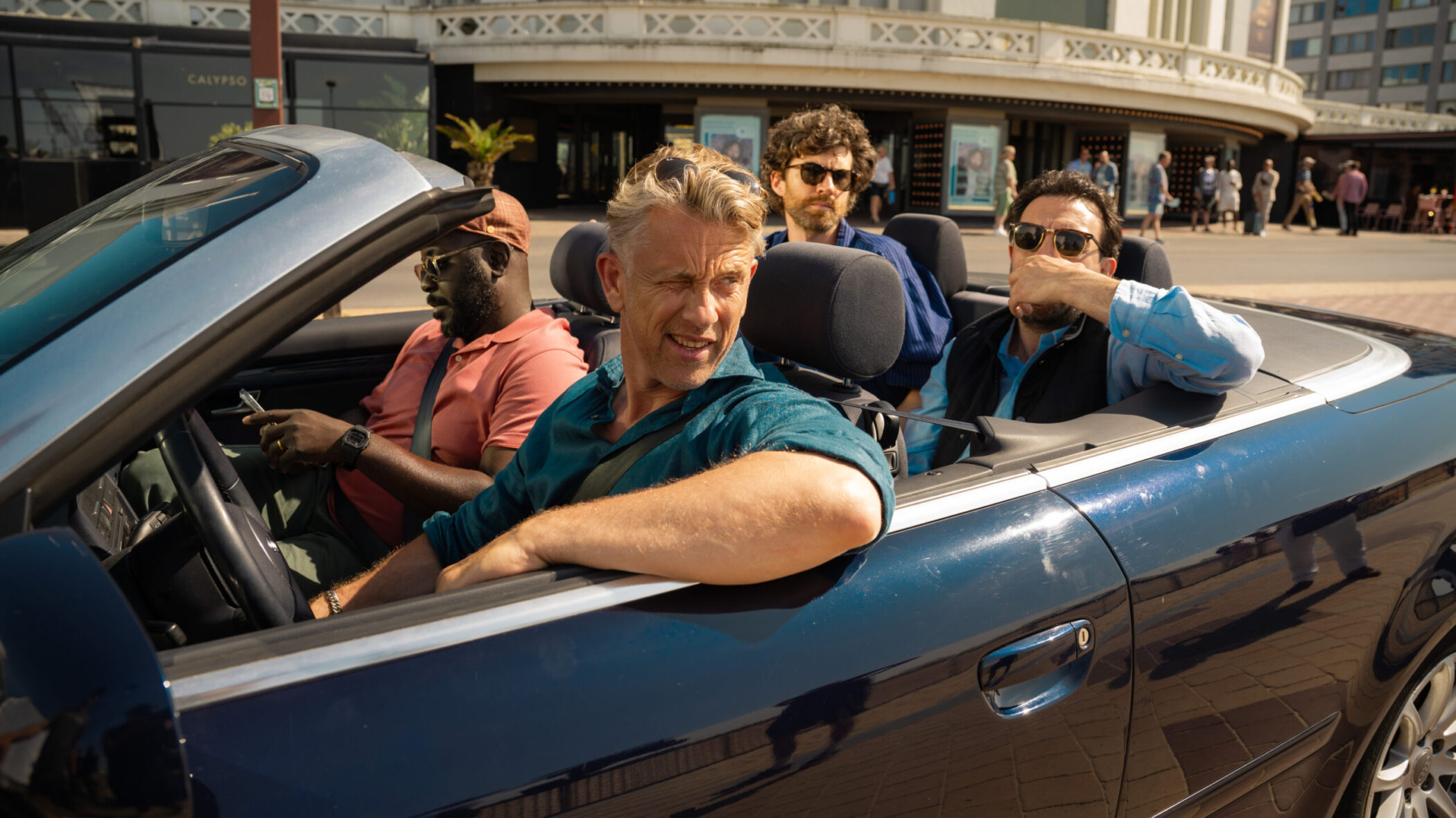 Cast of Roosters Season 2 in publicity still on the Netflix Dutch comedy