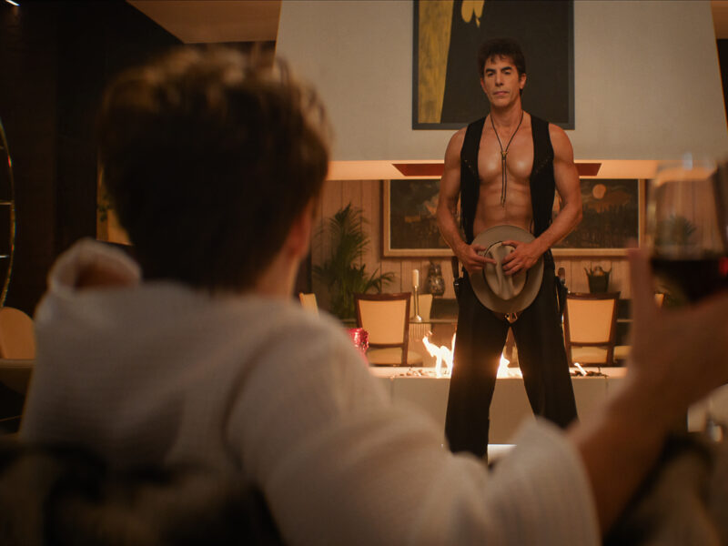 Las damas primero parece una comedia en Netflix: en realidad es el experimento que pone a Sacha Baron Cohen del otro lado del escritorio