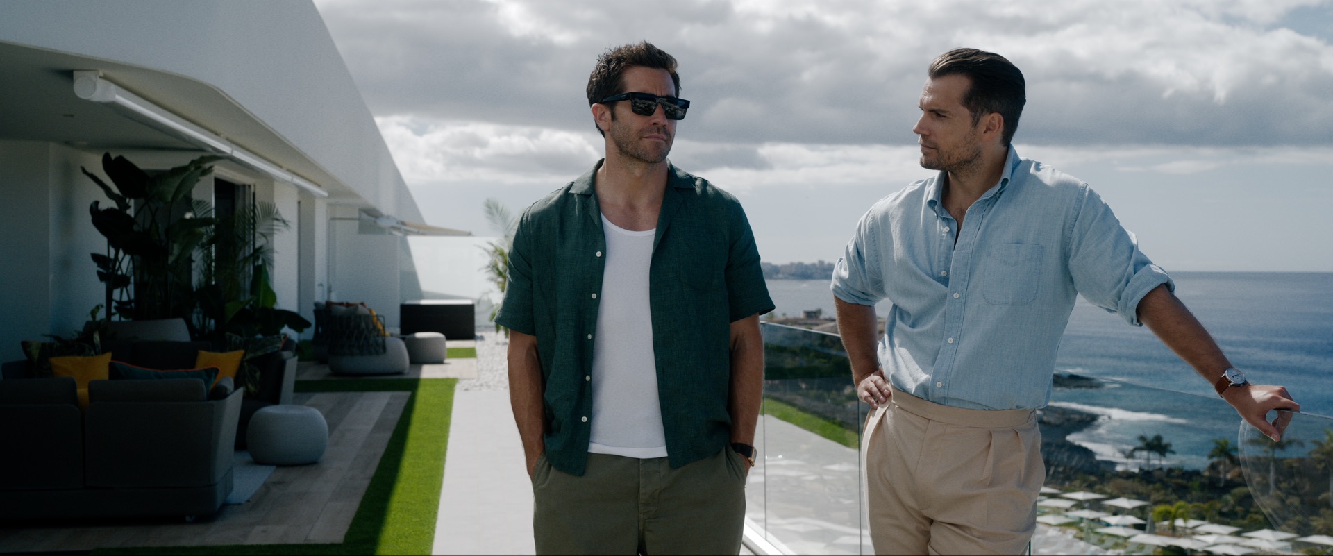 Na Zona Cinzenta chega aos cinemas como o terceiro thriller frio de Guy Ritchie com Henry Cavill e Jake Gyllenhaal numa equipe que ninguém pode admitir que existe