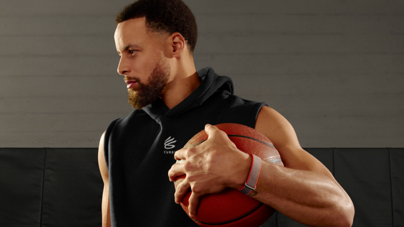 Stephen Curry. Fitbit Air