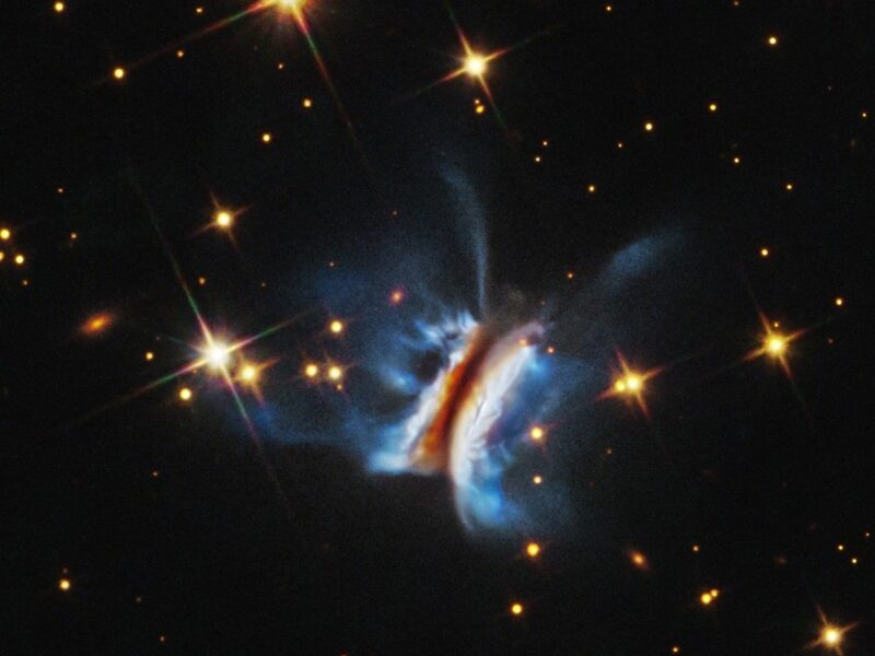 哈伯捕捉到史上最大行星育苗盤——寬度為太陽系的40倍