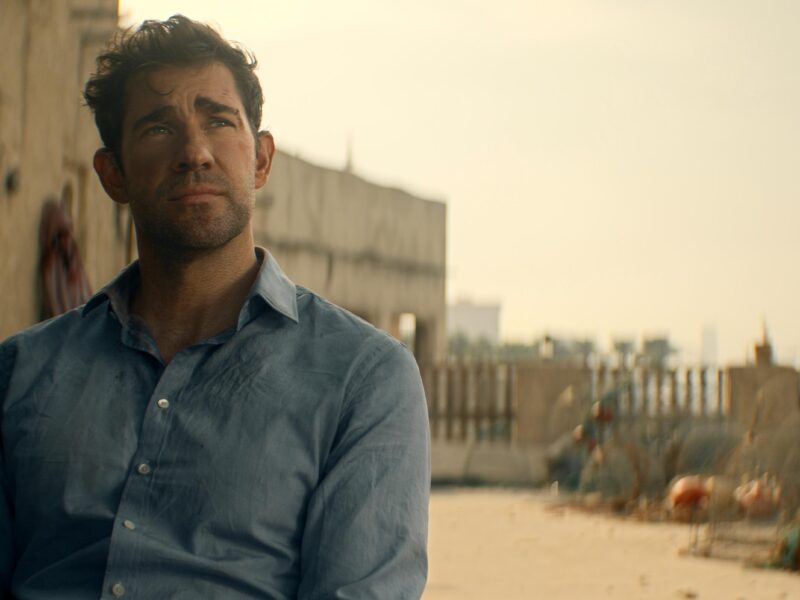 John Krasinski, o galã da sitcom que aprendeu a calar o público