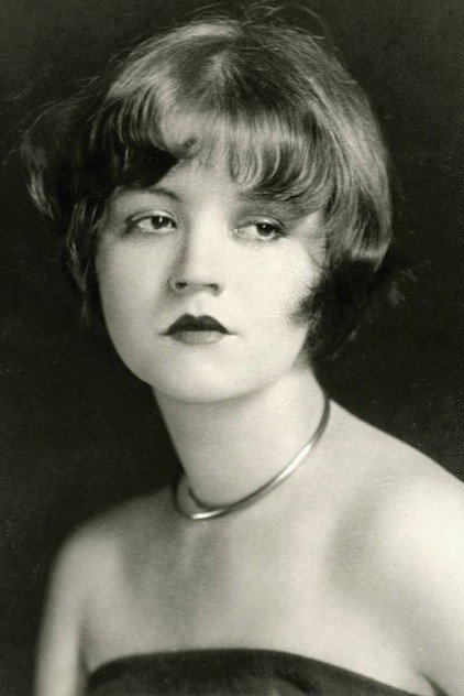 Alice White como Loulou