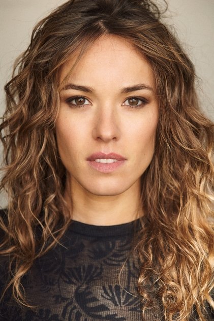 Élodie Fontan as Eléonore