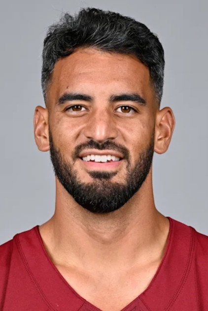 Marcus Mariota as Self