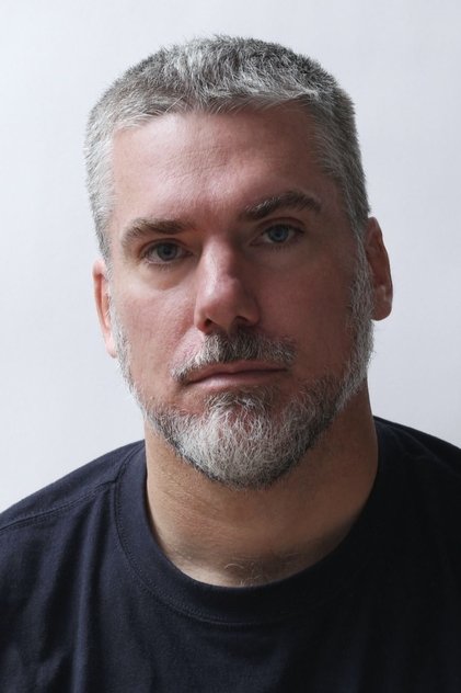 Glenn Fitzgerald como Sean