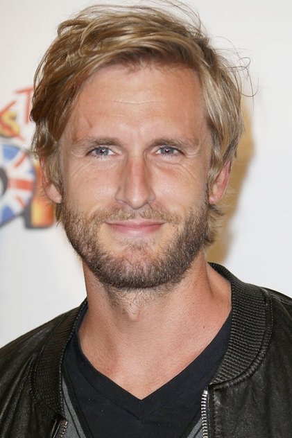 Philippe Lacheau as Cédric "Badman"