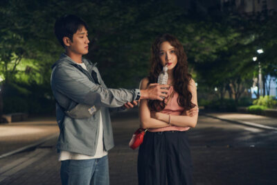 YoonA’nın şeytani romantik komedisi ‘Pretty Crazy’ gişede çöktü, sonra Netflix’e hükmetti