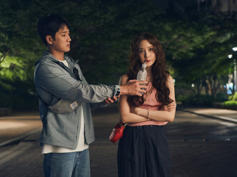 ユナの“悪魔”ラブコメ『プリティ・クレイジー』、韓国では振るわずネットフリックスで首位に