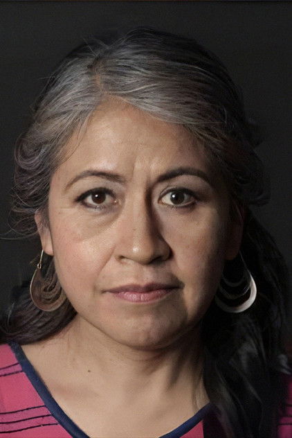 Mercedes Hernández como Fernando's Mother