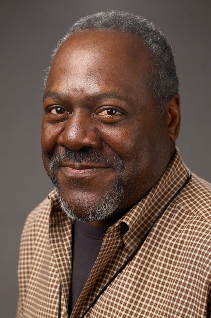 Frankie Faison jako Barney