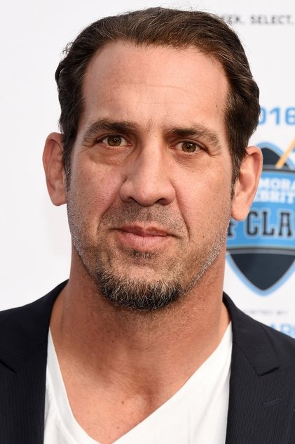 Matthew Willig dans le rôle de Hogsbreth