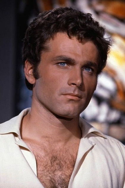 Franco Nero como Don Lecco