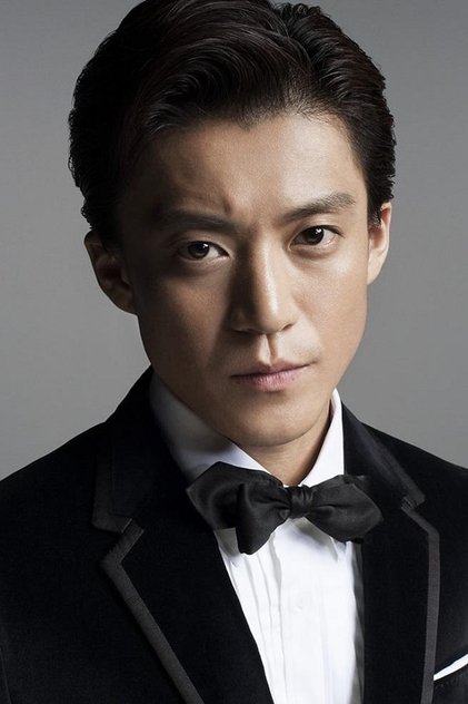 Shun Oguri as Kenji Okamoto