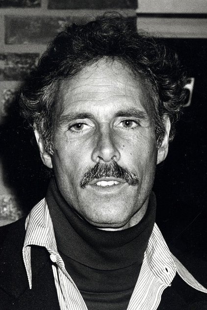 Bruce Dern as Doris