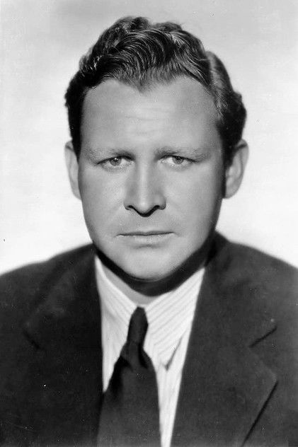 Barton MacLane como Lt. of Detectives Dundy