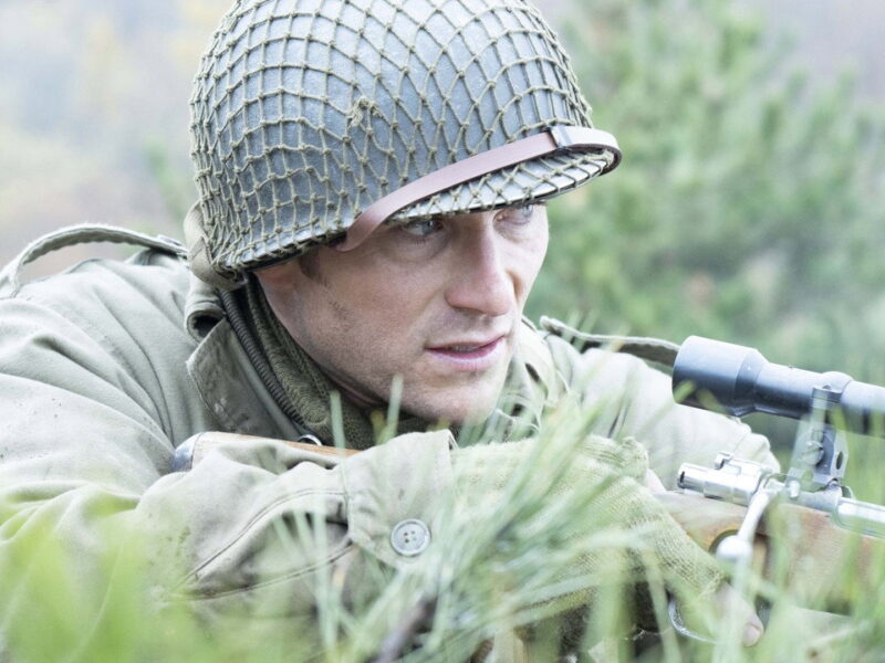 Rod Lurie deixa Scott Eastwood sozinho atrás das linhas inimigas no thriller Lucky Strike