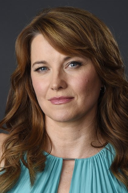 Lucy Lawless som Nun-Chuck (voice)