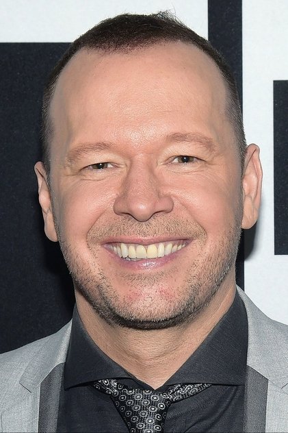 Donnie Wahlberg como Vincent Gray