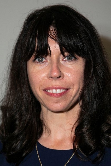 Eileen Walsh como Astrid