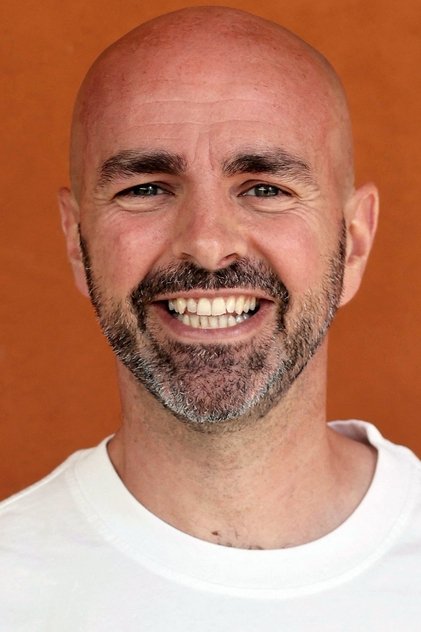 Julien Arruti as Seb