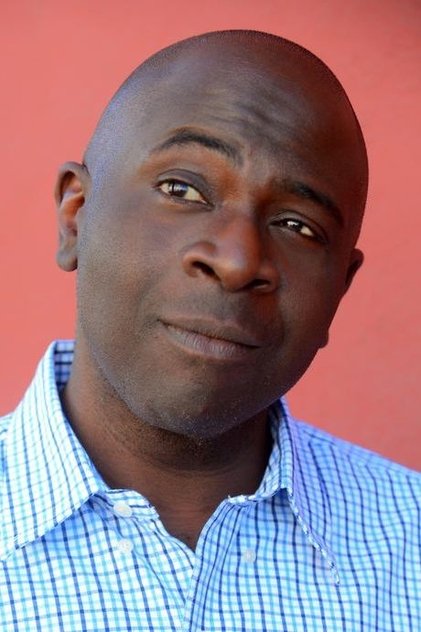 Gary Anthony Williams como Mr. McFly (voice)