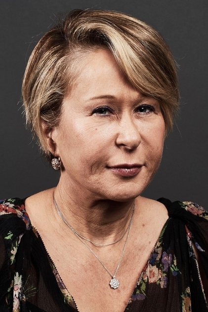 Yeardley Smith como Jackie Simpson
