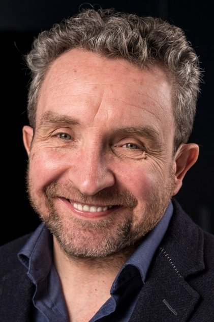 Eddie Marsan como Hal