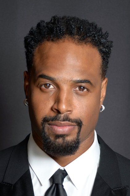 Shawn Wayans como Ray Wilkins