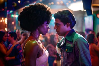 Salcedo, cuero y boogaloo: Netflix convierte a un secundario de La primera vez en una microserie de salsa y noche