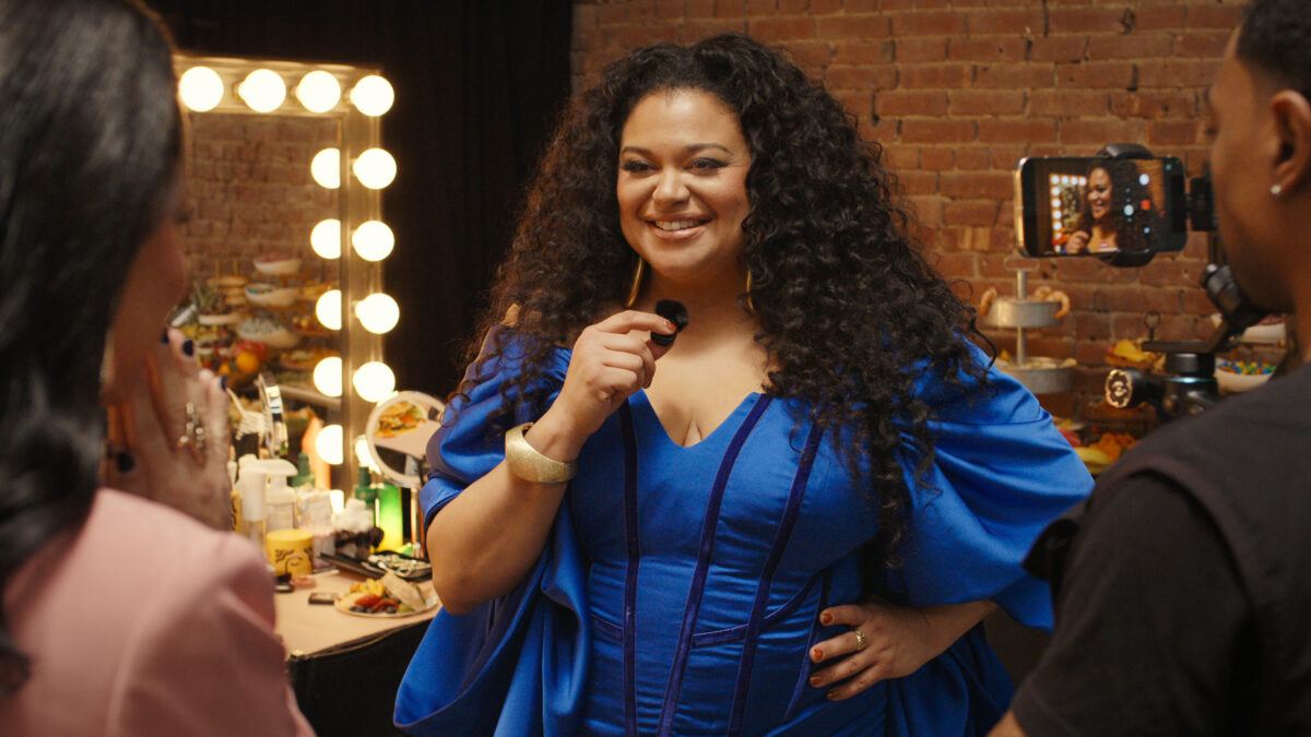 «Survival of the Thickest» despede-se na Netflix com Michelle Buteau a realizar