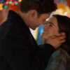 Wiadomości dla Isabelle: w Netflixie Zoey Deutch nagrywa się do zmarłej siostry, a słucha ktoś obcy