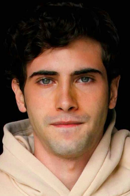 Yankel Stevan as Sebastián