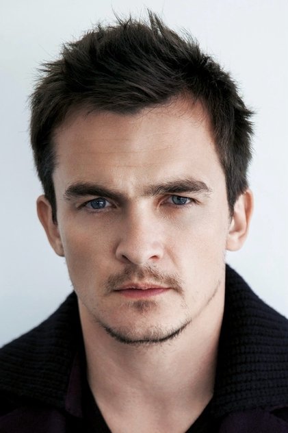 Rupert Friend como Jake McCarthy