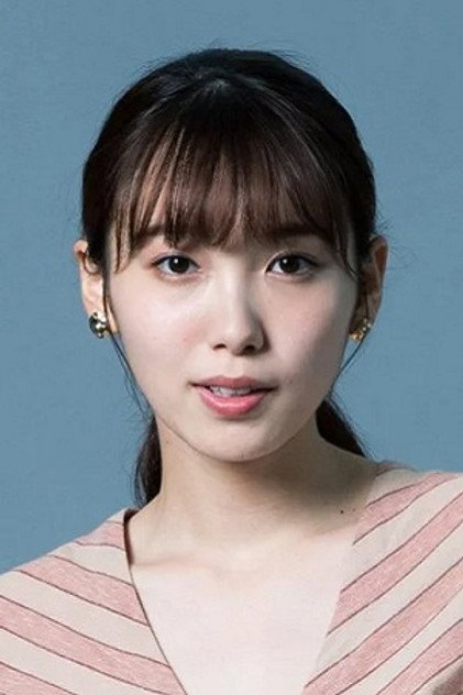 飯豊まりえ dans le rôle de Millie Maxwell (voice)