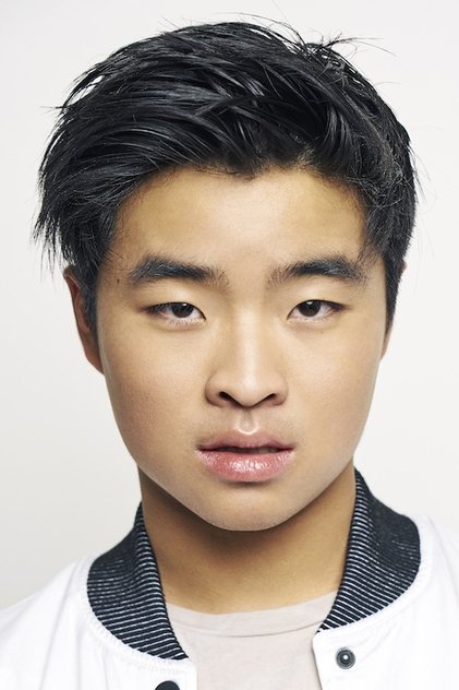 Dallas Liu como Zuko