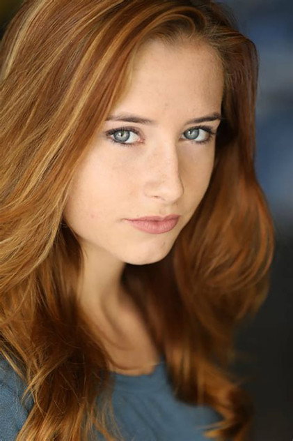 Sarah Hoffmeister as Missy Wells