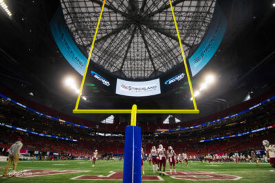 Atlanta cambió el piso por el fútbol: el estadio de la NFL que sembró pasto para el Mundial