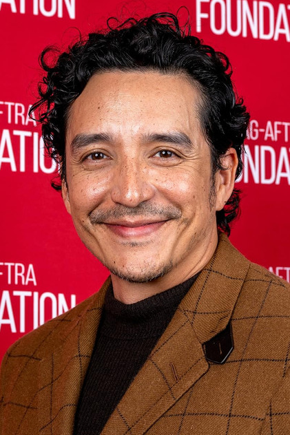 Gabriel Luna som Gabriel / REV-9