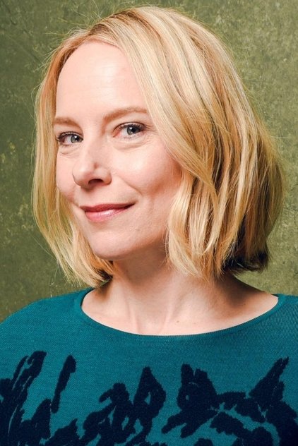 Amy Ryan în rolul Melanie Matthews