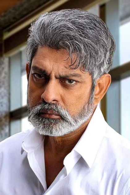 Jagapati Babu como Aghora Baba