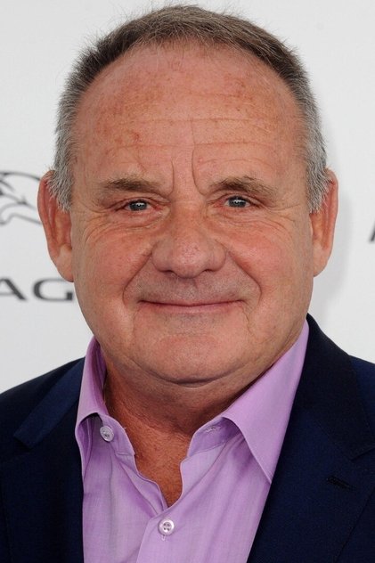 Paul Guilfoyle como Michael