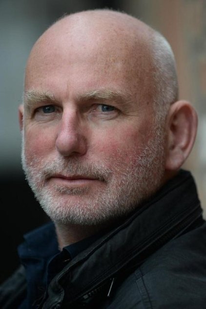 Gary Lewis dans le rôle de McGloin