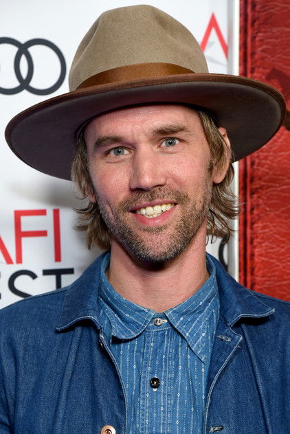 Willie Watson como John Altman