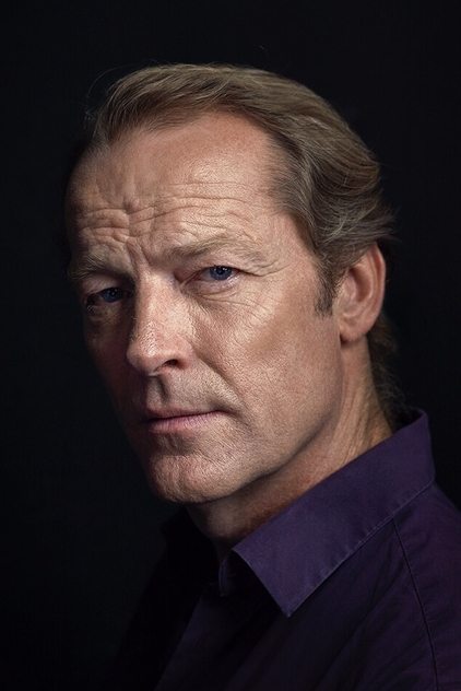 Iain Glen as Magnus MacMillan