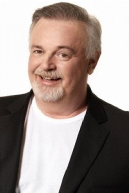Marcelo Mansfield como Adolfo