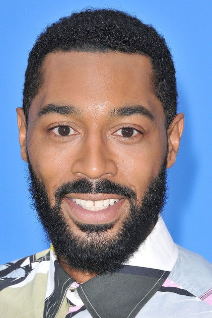 Tone Bell como Khalil