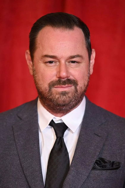 Danny Dyer como Freddie Jones